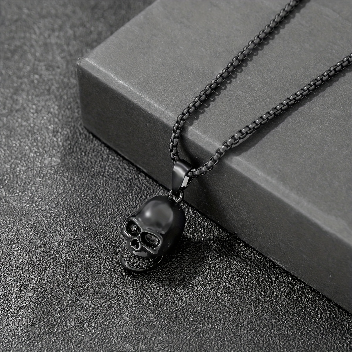 Skull Pendant Necklace and Bracelet Set for Men